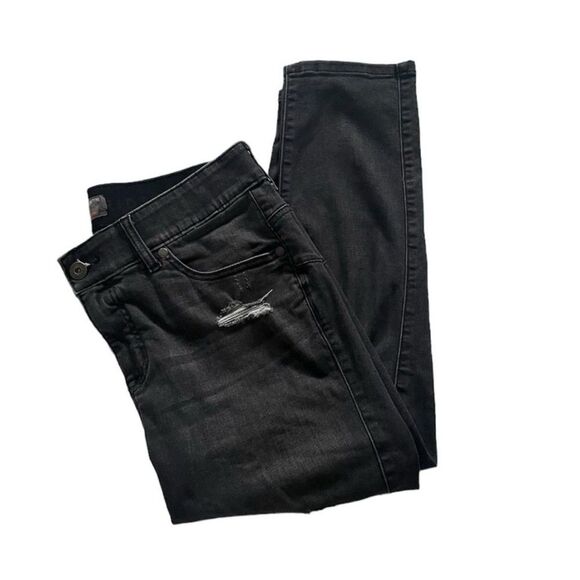 Torrid Distressed Crop Skinny Jeans - Picture 1 of 6